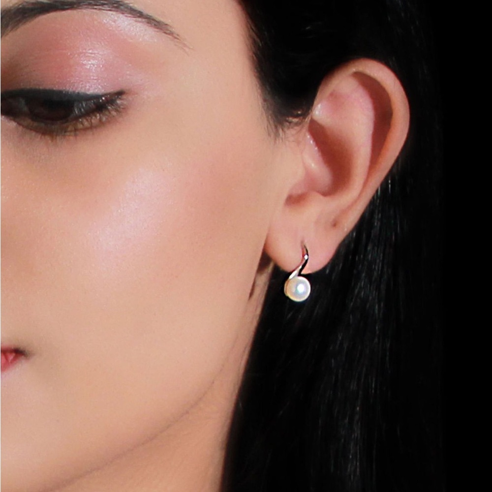 AAA+ Quality 5mm Freshwater Cultured Pearl 925 Sterling Silver Dangle Earrings - Picture 10 of 10